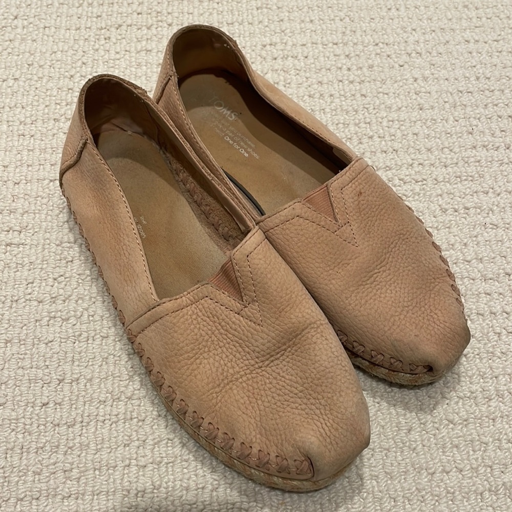 Toms pink leather flat espadrille USA 9